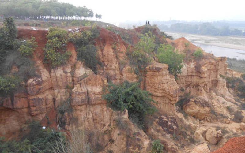 ভারতের বিস্ময়কর ৮ টি নদী ক্যানিয়ন ( River canyons in India ) 10 গনগনি, পশ্চিমবঙ্গ