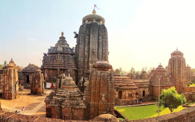 ওড়িশায় একক ভ্রমণ: সেরা ৩টি গন্তব্য (Solo Travel in Odisha) 4 1 lingaraj temple bhubaneswar