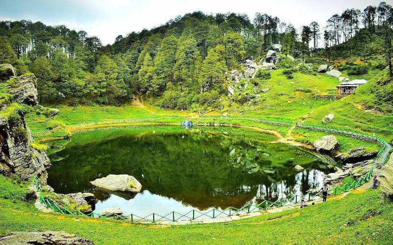বাংলার বাইরে ভারতের নতুন ভ্রমণ ঠিকানা: বাঙালি পর্যটকদের জন্য ২০টি অসাধারণ গন্তব্য 3 তীর্থন ভ্যালি