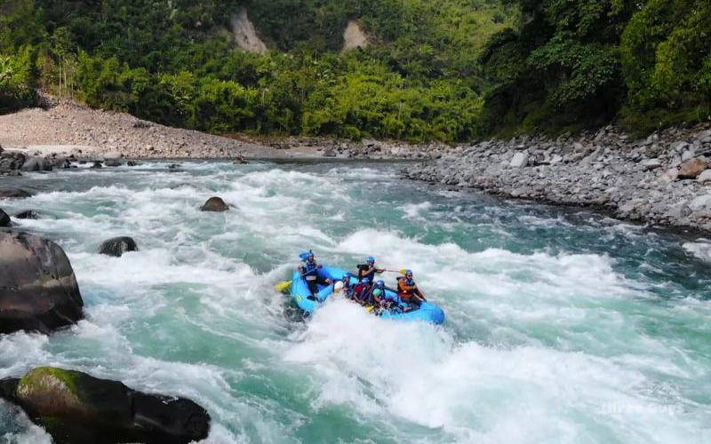 কামেং নদীতে রাফটিং - অরুণাচল প্রদেশ