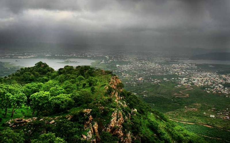 বর্ষায় ভ্রমণ পরামর্শ