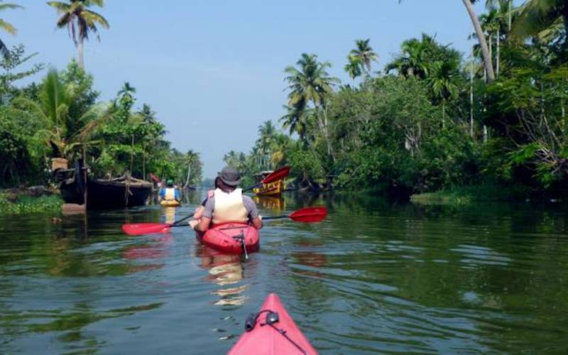 কেরালার কায়াকিং