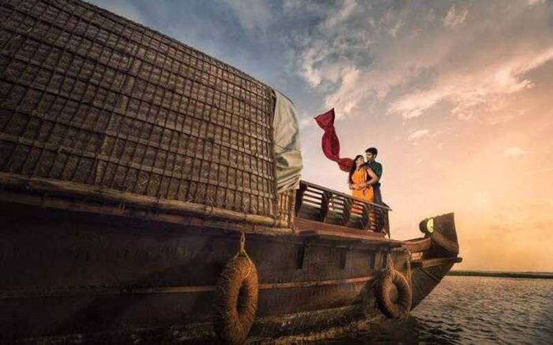 ভারতের সেরা ১০টি হানিমুন ডেস্টিনেশন: নবদম্পতিদের জন্য একটি পূর্ণাঙ্গ গাইড 5 কেরালা, আলেপ্পি: হানিমুন ডেস্টিনেশন