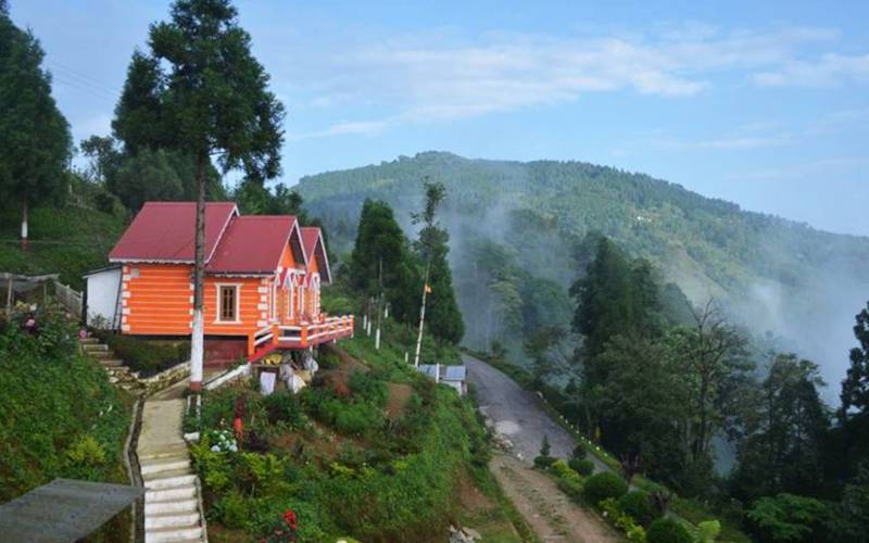 স্লো ট্রাভেল: ধীরে ভ্রমণ করার গাইড—কেন এবং কীভাবে এই ট্রাভেল ফর্ম আরও জনপ্রিয় হচ্ছে 5 উত্তরবঙ্গের অফবিট গ্রাম - তিনচুলে