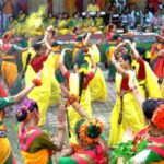দোল পূর্ণিমা: হোলি উৎসবে সপরিবারে ভ্রমণের বিস্তারিত গাইড