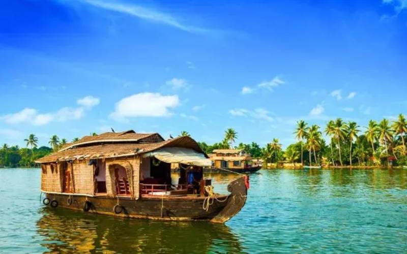 সেরা ১২টি ভ্রমণ গন্তব্য