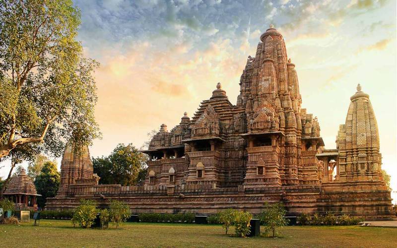 পুজোয় বেড়ানোর সেরা জায়গা